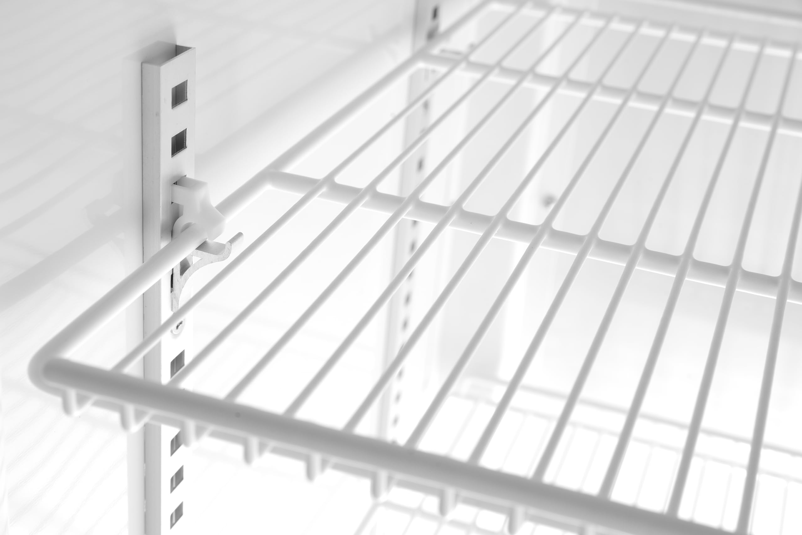 HENDI Frigorifero pubblicitario Arktic per bevande, armadio refrigerato verticale con pannello retroilluminato, 1 porta, 254L, 0–10°C, 220V, 250W, 578x605x(H)1980mm, acciaio verniciato a polvere nero