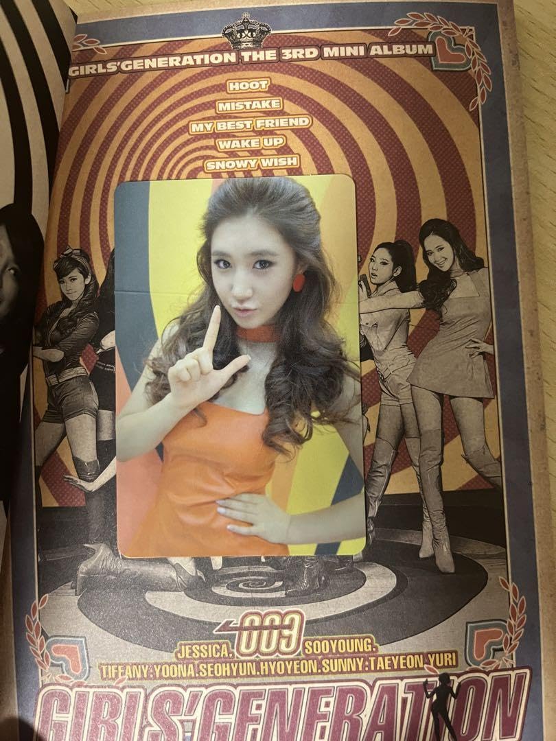 少女時代 ユリ SONE限定 トレカ　韓国盤　公式　レア　Yuri 2011 少女時代 ユリ SONE限定 トレカ 韓国盤 公式 レア Yuri 2011 - メルカリ