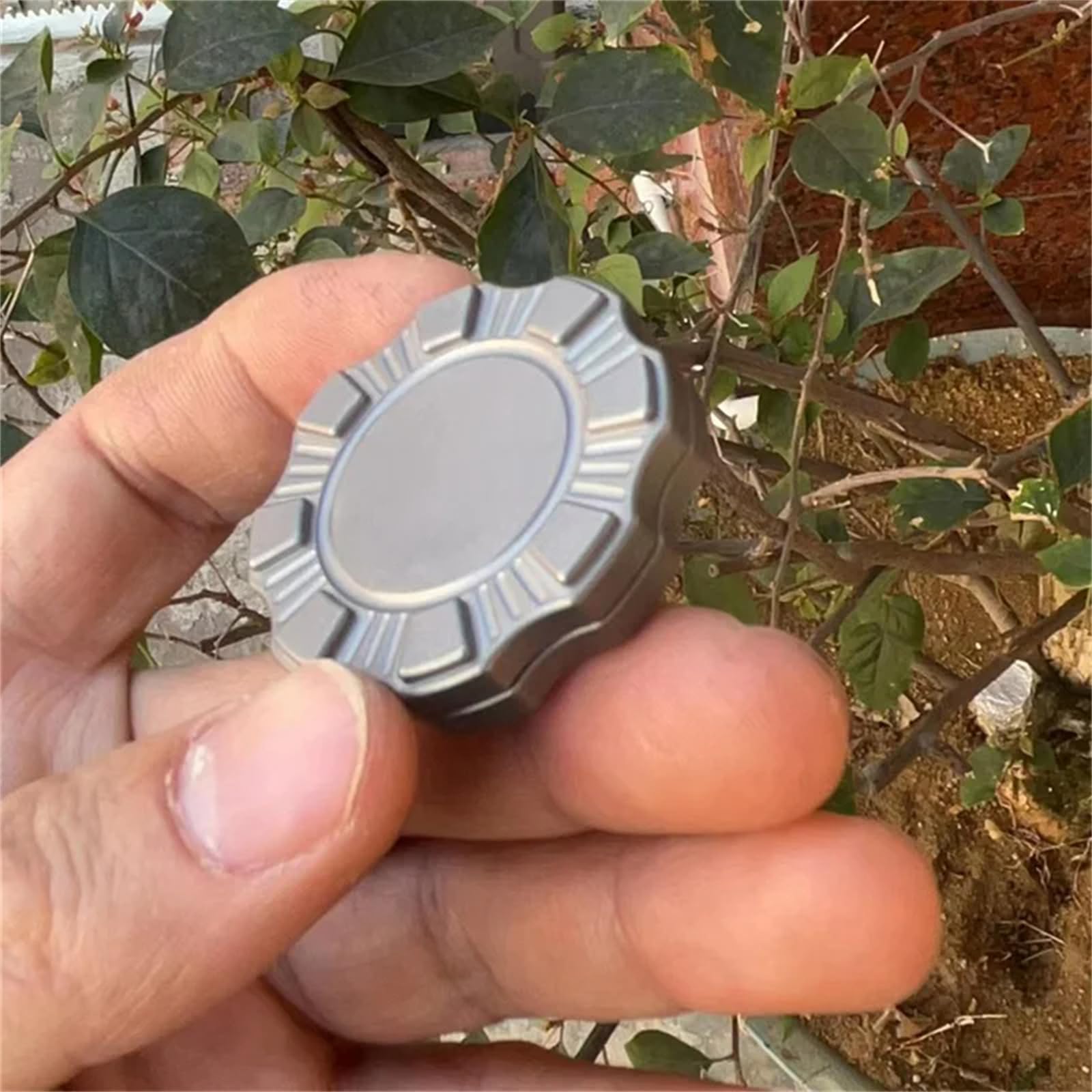 Amazon | チタン合金 EDC フィジェットトイ 大人用 メタルフィジェット