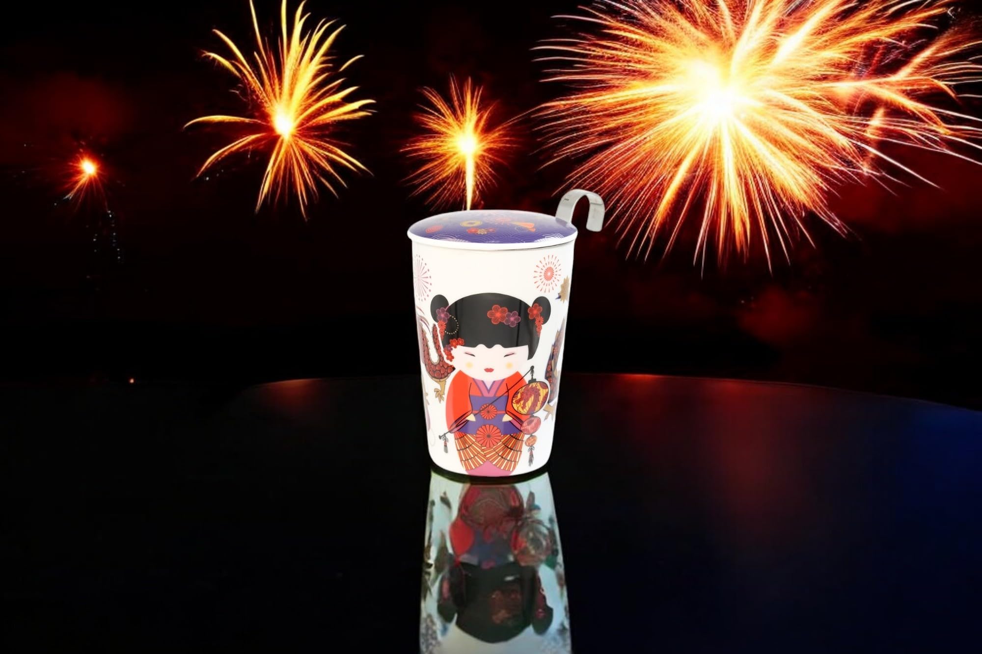 Eigenart Teaeve 80066 Sweet Little Geisha Fire Tasse à double paroi en porcelaine avec couvercle et passoire en acier inoxydable sans BPA 350 ml