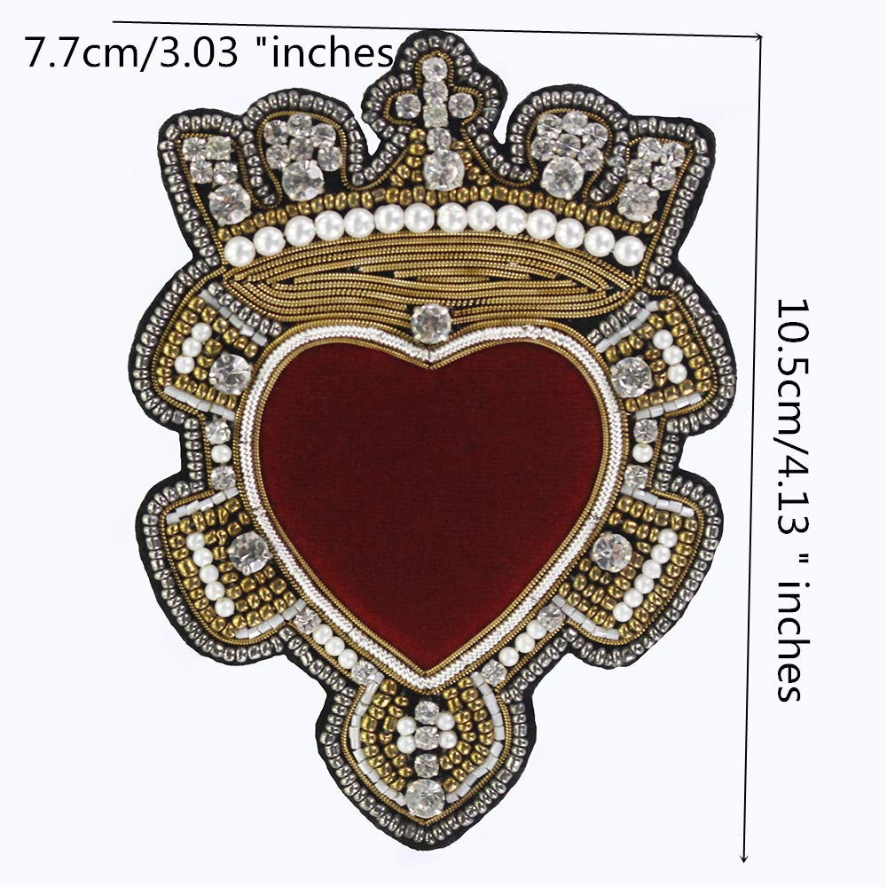 Toppa con applicazione a forma di cuore in strass: decorazione