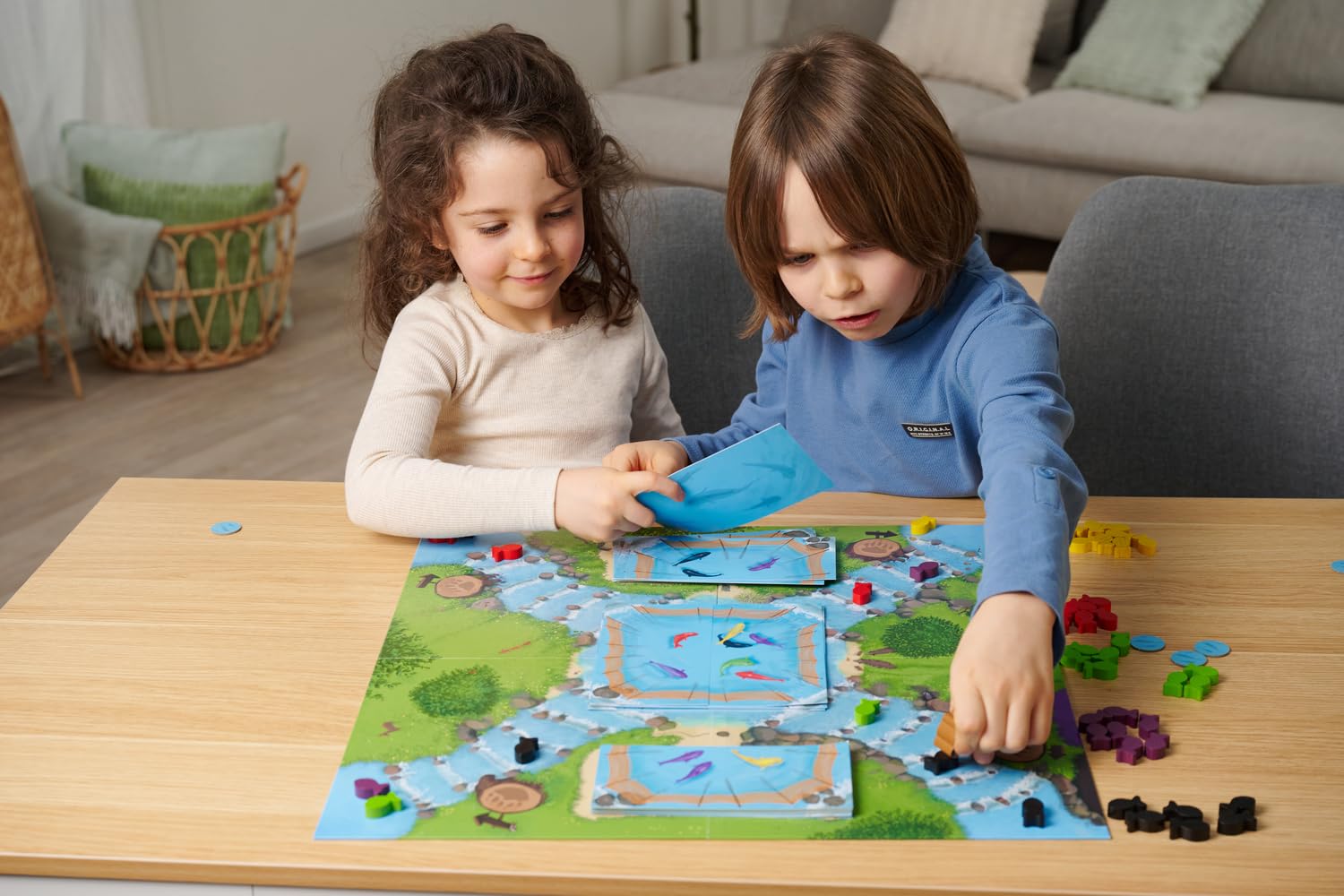 Zoch Flitze Flatze - Jeu Familial avec Plan de Jeu de rivière Convertible, Jeu de Cartes Tactique, Ours Babbel Bloque Le Saumon, Jeu de réflexion pour Enfants à partir de 6 Ans