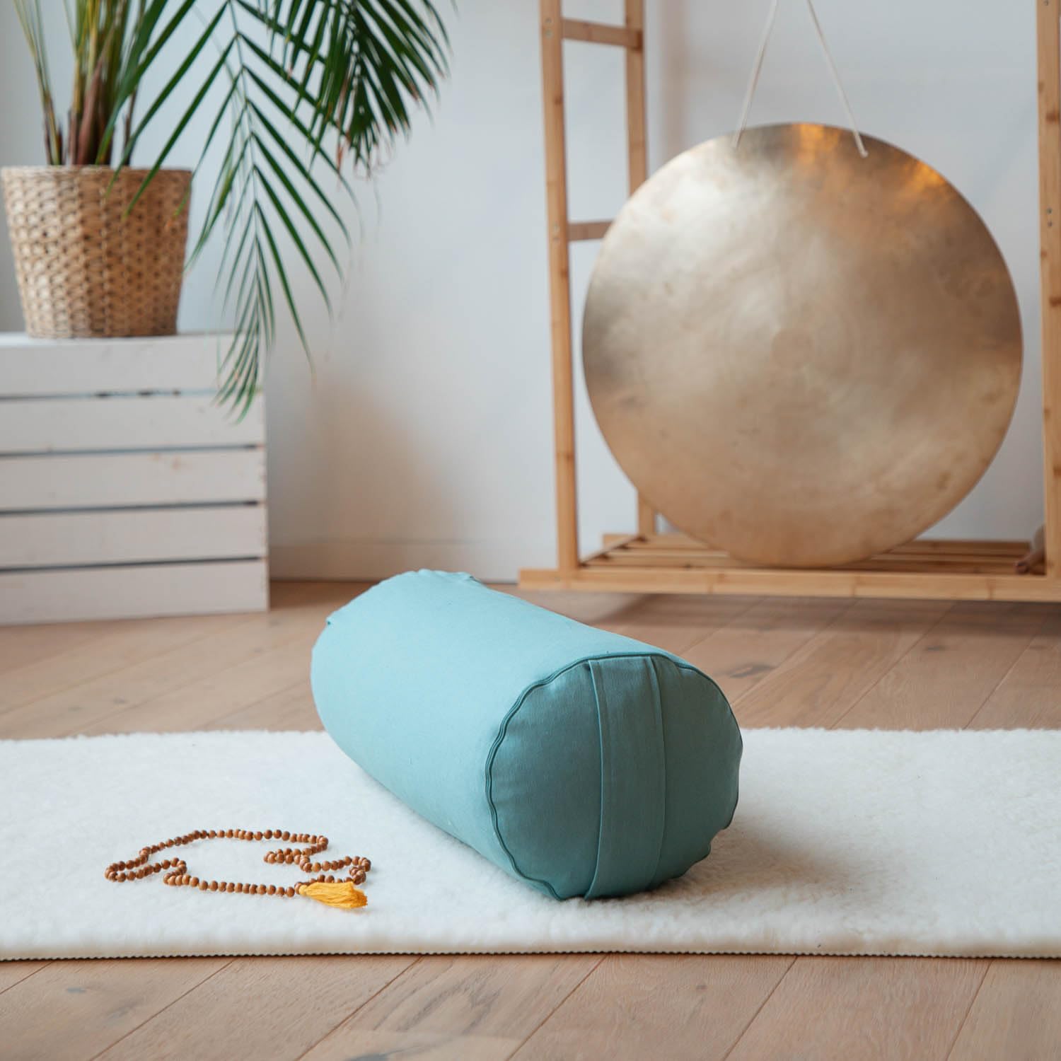 Bodhi | Yoga Bolster ECO | 100% Bio-Baumwolle | Yogarolle mit Bio Dinkelfüllung | Waschbar | Yogakissen rund für Restoratives Yoga Übungen | Groß 65 x 20 cm