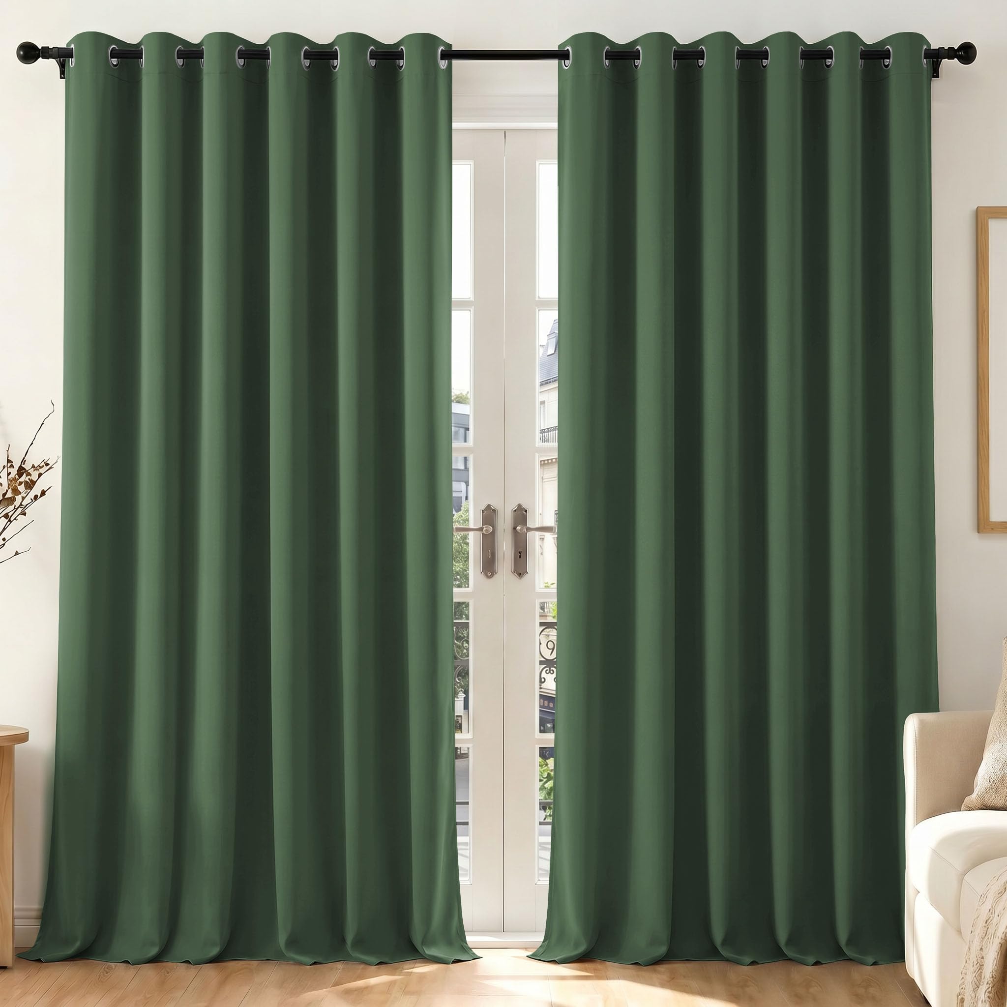 Deconovo Tende Oscuranti per Interni con Occhielli, 2 Pannelli 200x210 cm, Tende Termiche Isolanti per Camera da Letto e Soggiorno, Drappeggio Morbido ed Elegante, Verde Bosco