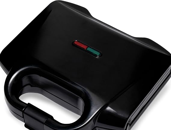 Amazon Basics 2-Slice Waffle Maker with Non-Stick Coating, Easy to Clean, 700W, Black