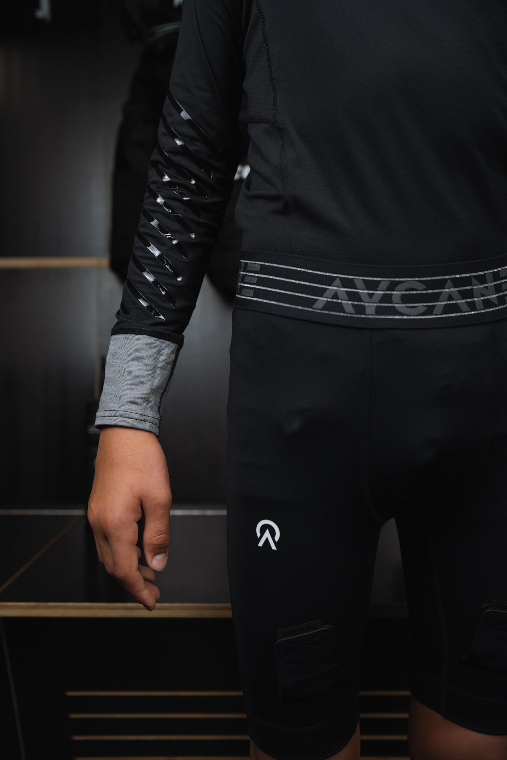 Blade – Eishockey Base Layer Schwarz mit A6 Schnittschutz für Hals & Handgelenke, Langarm, Silikon Grip, BNQ
