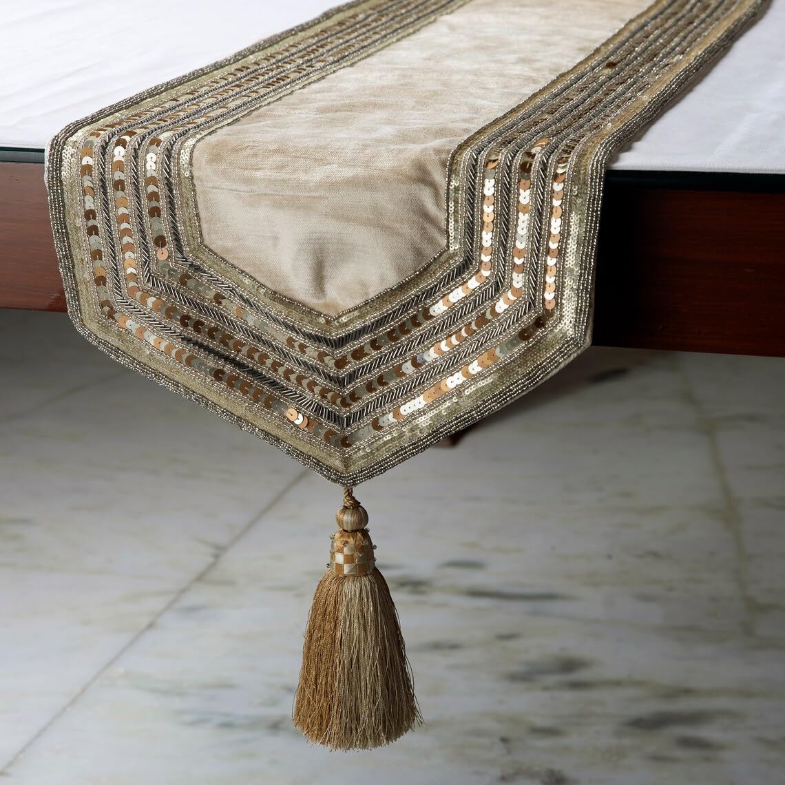 Terciopelo Mesa Decorativa Runner, Tela de Lujo con Bordado de Cuentas y borlas Crema & Beige, 40 x 225 cm Disenador Moderno Hecho a Mano Mesa Corredor - Elegance