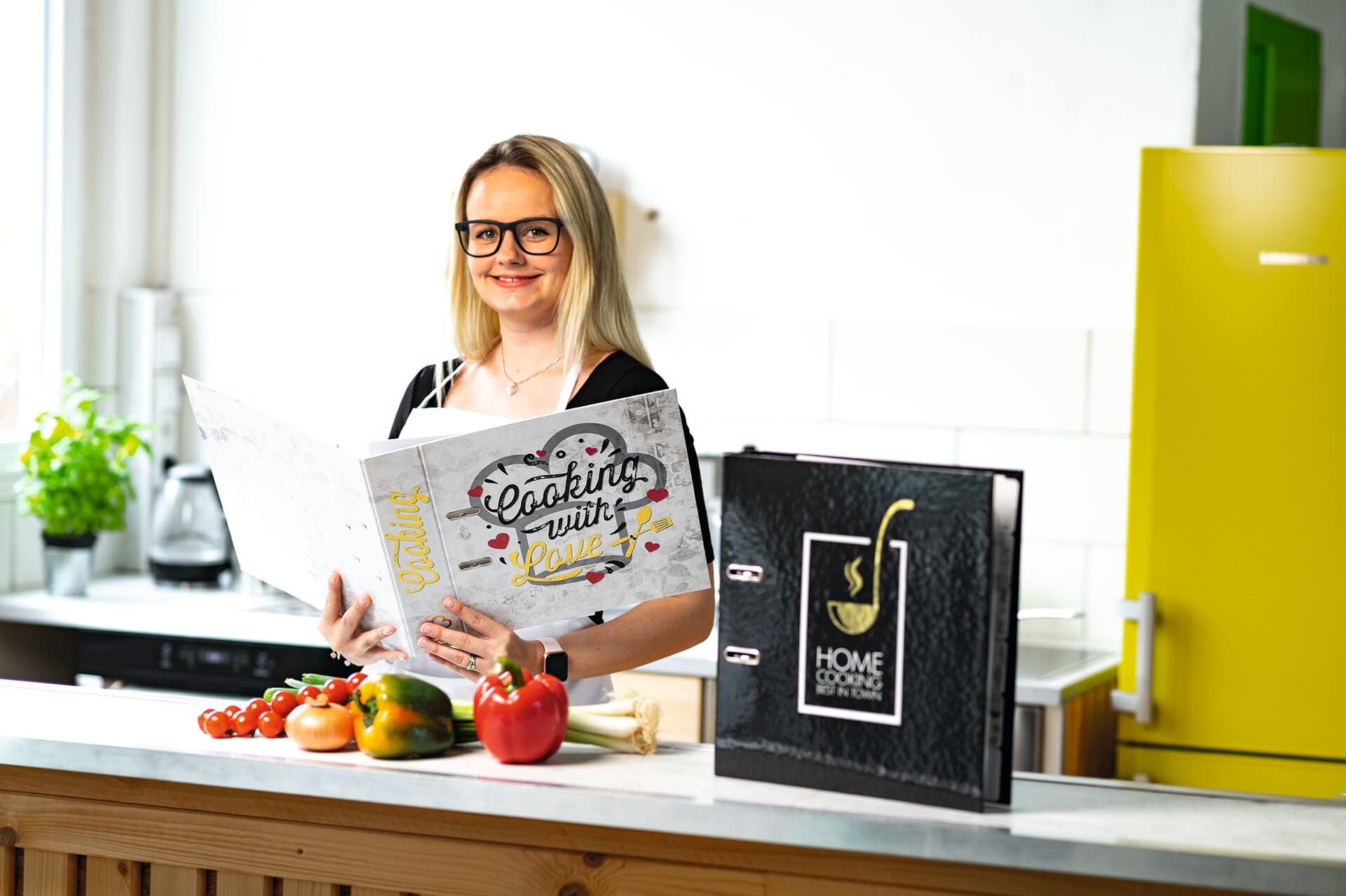 HERMA Pilnik do własnych przepisów z motywem Cooking with Love, A4, grzbiet 70 mm, ze złotymi zdobieniami i 6-częściową listą, 1 teczka