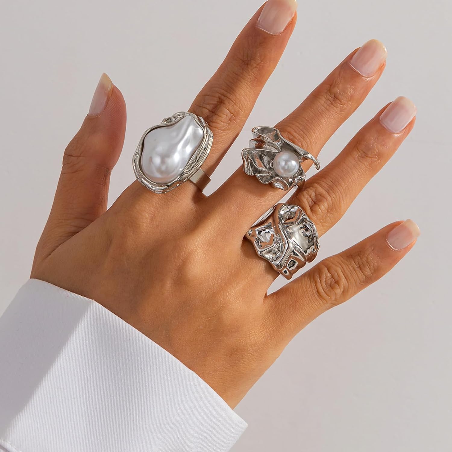 3 PCS Chunky Pearl Rings Set for Women Gold Baroque Pearl Flower Open Ring Adjustable Large Rings Set Statement Knuckle Ring Summer Beach Jewelry Accessories - Image 4