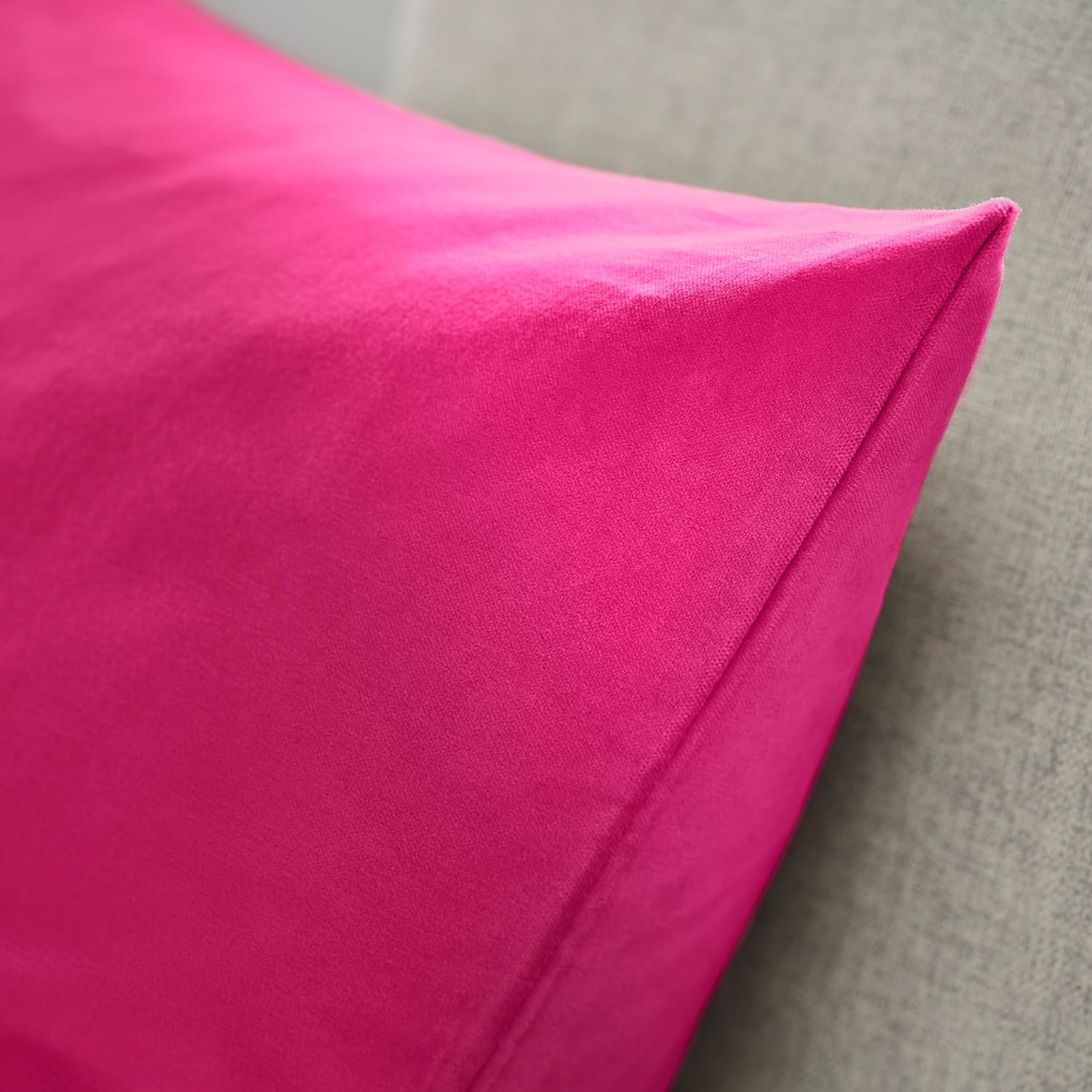 SANELA Cushion cover, bright pink, 50x50 cm