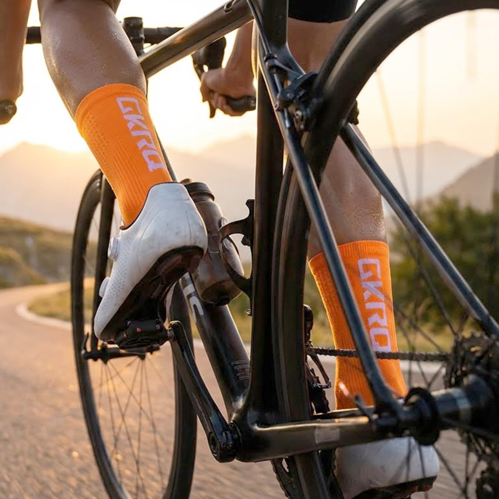 Calcetines de Ciclismo, Pack de 4 Pares, Transpirables con Compresión, Unisex Hombres Mujer Calcetines bicicleta hombre Mtb calcetines crossfit hombre running para correr futbol