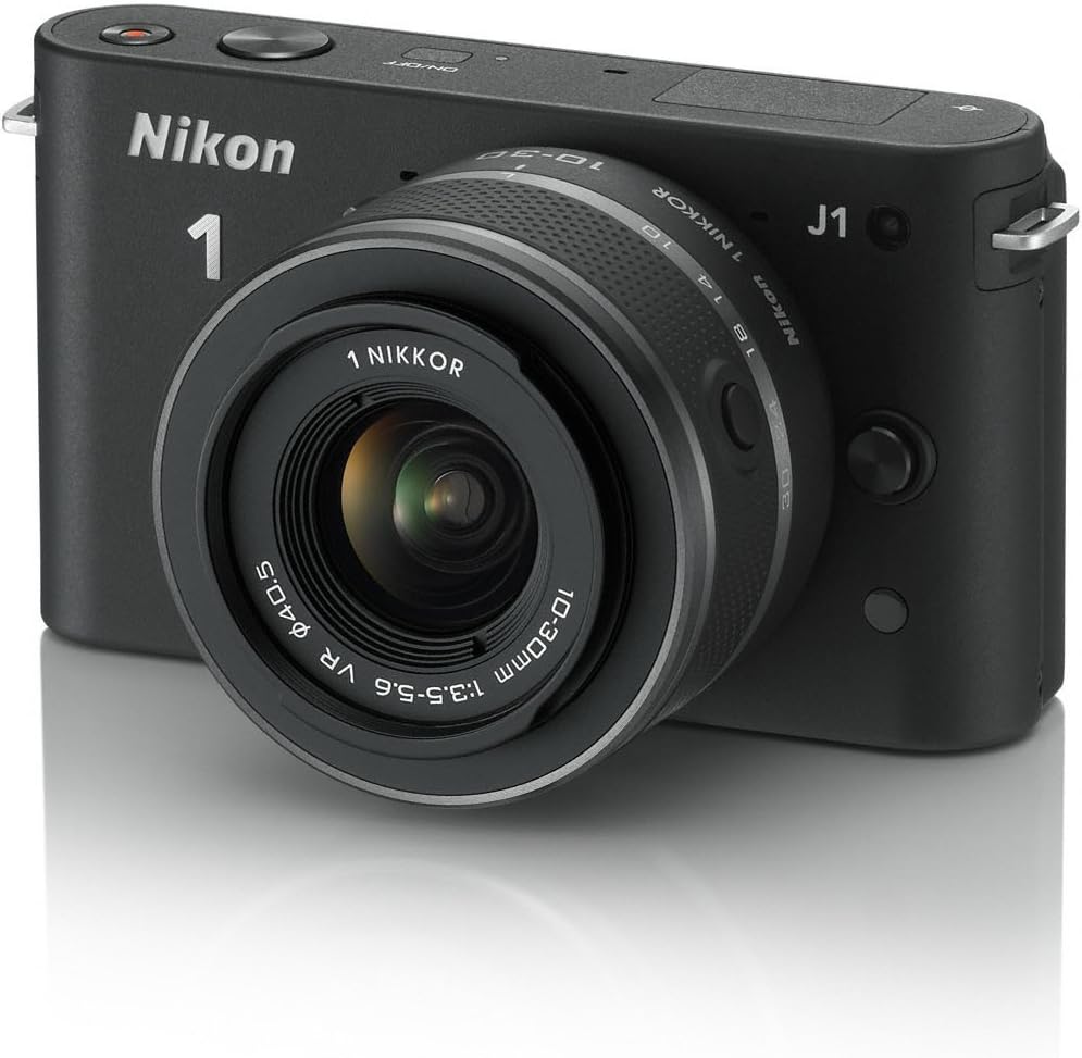 Nikon 1 J1 Fotocamera + 1 Nikkor VR 10-30mm f/3.5-5.6 Nikon 1 J1 Fotocamera + 1 Nikkor VR 10-30mm f/3.5-5.6
