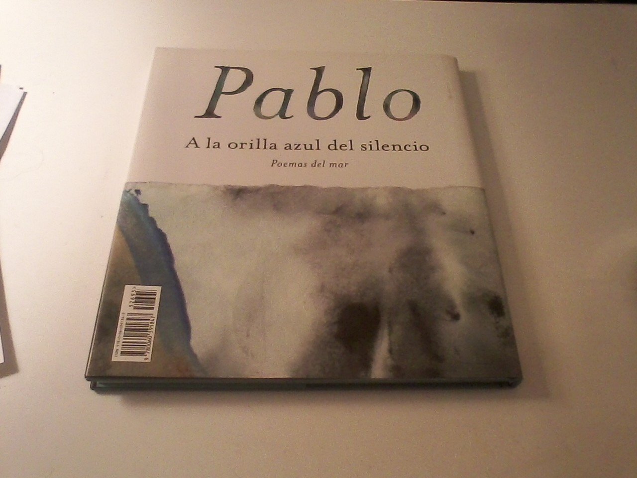 On the Blue Shore of Silence: Poemas frente al mar (Bilingual) - Image 2