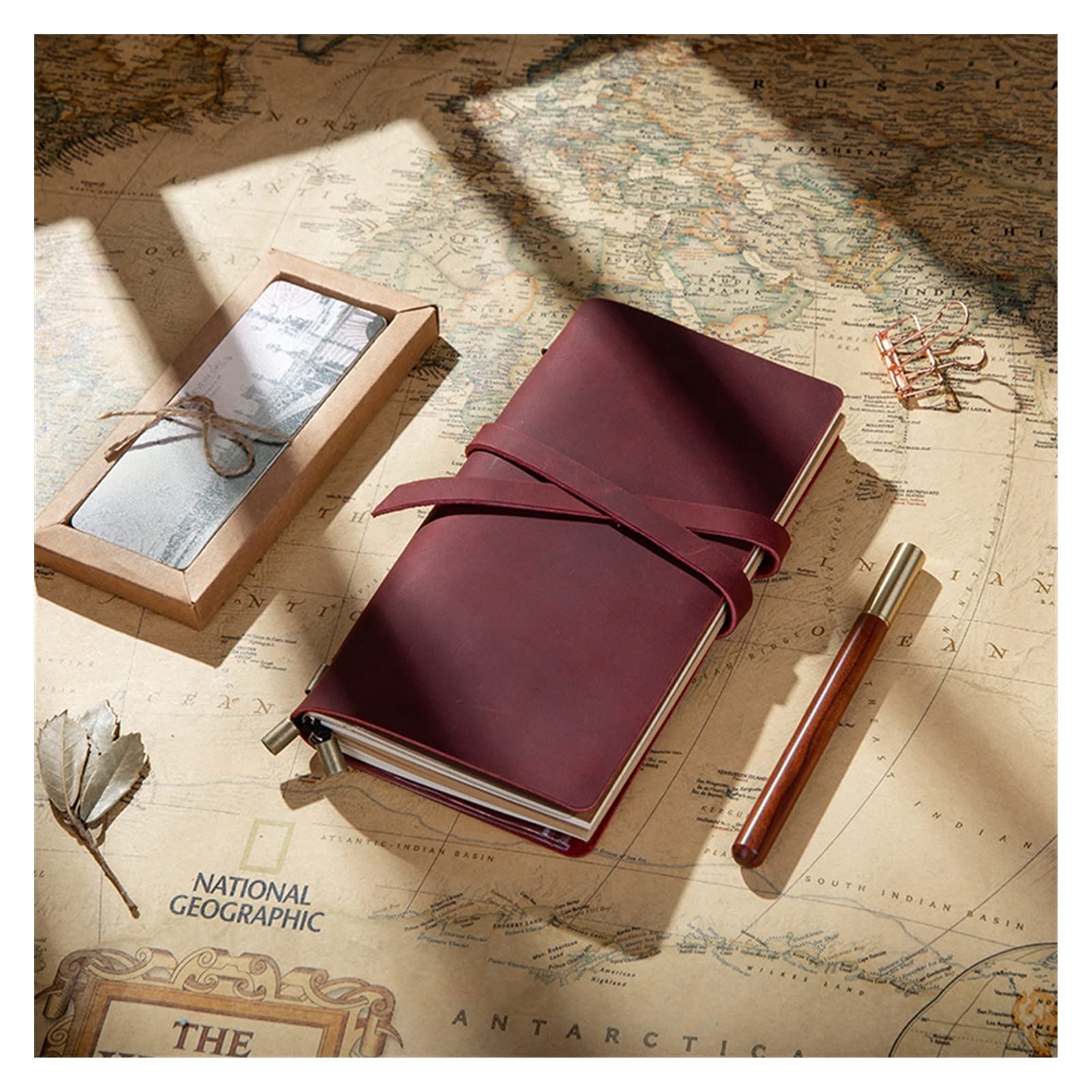 Taccuino in vera pelle Handmade Retro Diario di vacchetta Diario Diario Sketchbook Planner Planner Kraft Carta Viaggiatore Nota Book Copertina della carta (Color : Wine Red-M)