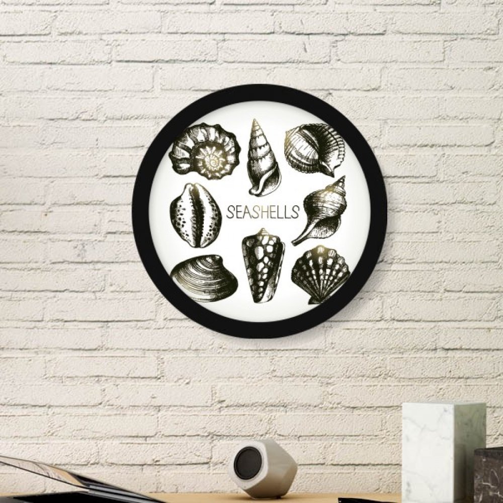 Cadre rond illustration pétoncle en bois pour une décoration de salon style bord de mer