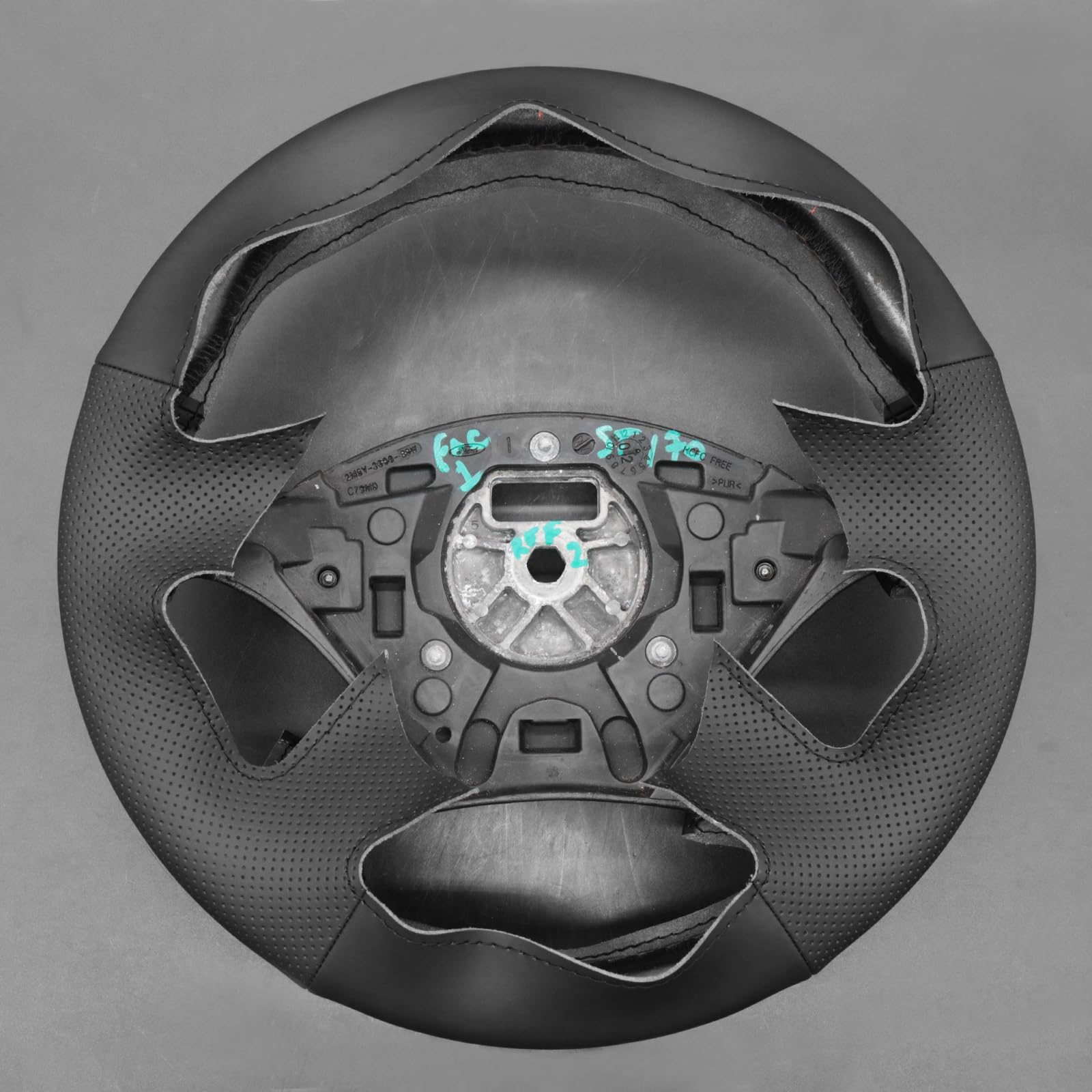 MEWANT Funda de Volante a Medida para Coser Ford Focus | Ford Focus MK1 1998-2004 volante / Ford Focus MK1 1998-2004 Transpirable Para Volantes Calefactados Duradero
