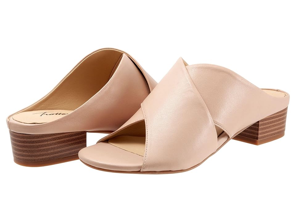 Trotters Nora (Nude) Women's Shoes INTERNATIONAL SHIPPING
