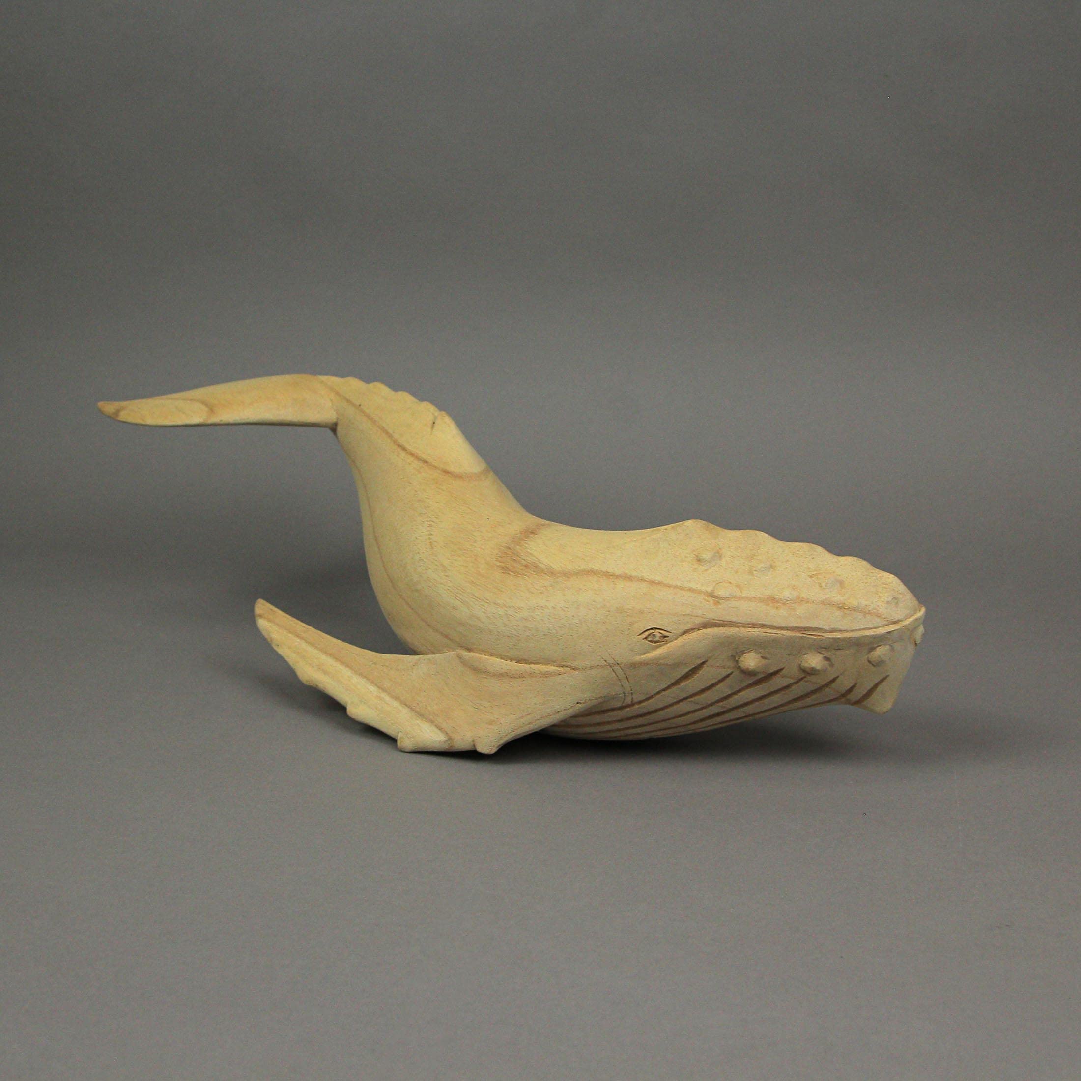 Amazon.co.jp: Things2Die4 16インチ 手彫り クジラ 木製彫刻 装飾置物