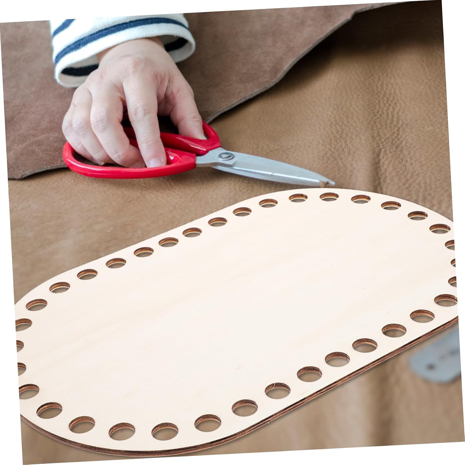 2Pcs Wooden Crochet Bag Bases DIY Supplies for Knitting Craft Pre Drilled for Easy Assembly for Beginners and Professionals Creative Shape for Storage Baskets