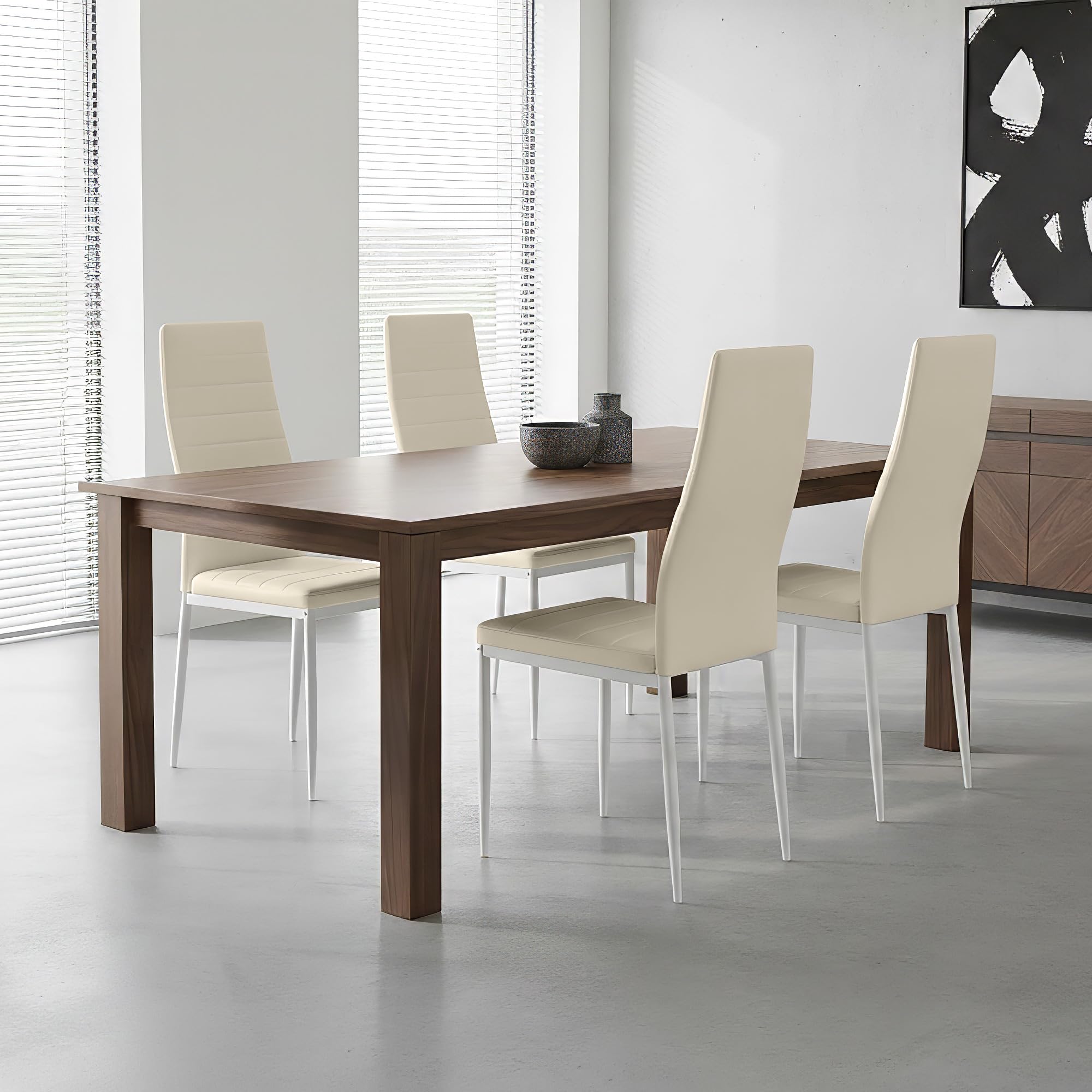 IlGruppone Set Sedie da Pranzo 4 o 6 Pezzi, Sedie Moderne Imbottite per Cucina Soggiorno Sala da Pranzo, Facile Montaggio con Gambe Robuste, Rivestimento in Pelle Sintetica - Beige - 4 Pezzi