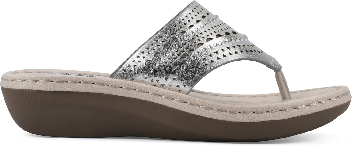 CLIFFS BY WHITE MOUNTAIN Women's Comate Rhinestoned Mini Wedge Flip Flop Sandal - Image 3