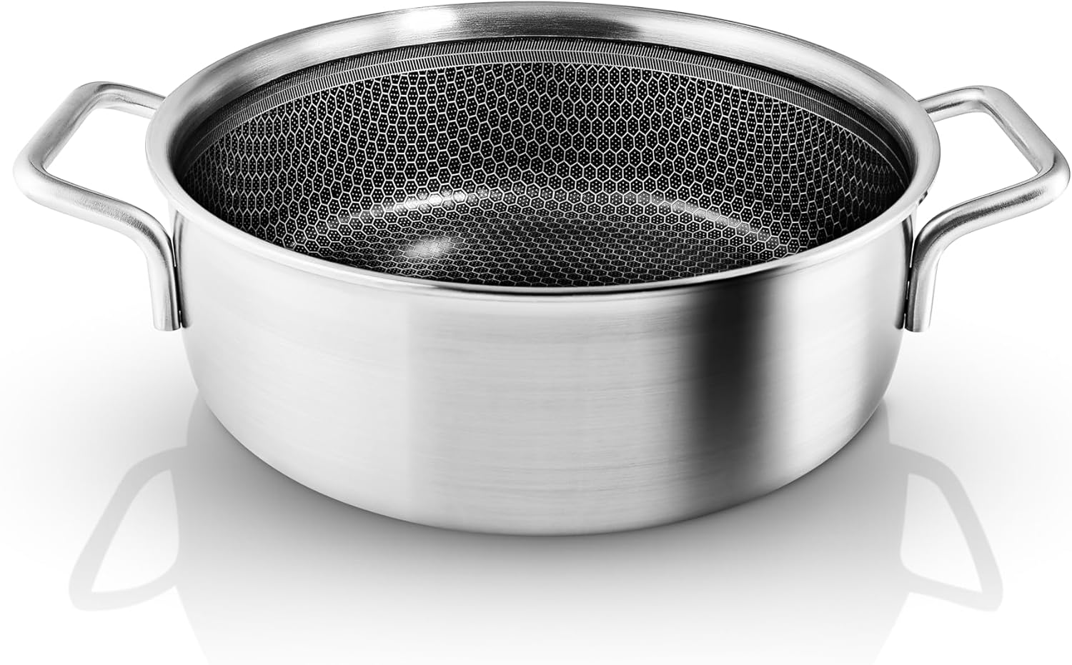 Eva Trio | Multi Sauté pot with 2 handles 9.4 Inch Mosaic ceramic Slip-Let® coating | The sauté pot is made of a combination of 90% recycled stainless steel & 100% recycled aluminium | Brushed steel