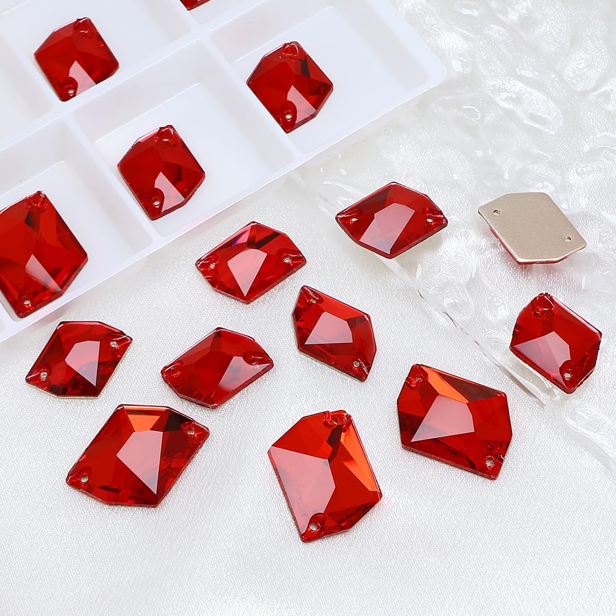 44pcs Red Cosmic Shape Sew On K9 Glass Rhinestone, Mixed Size Flatback Sewing Gems with Holes for Clothes, Shoes, DIY Crafts