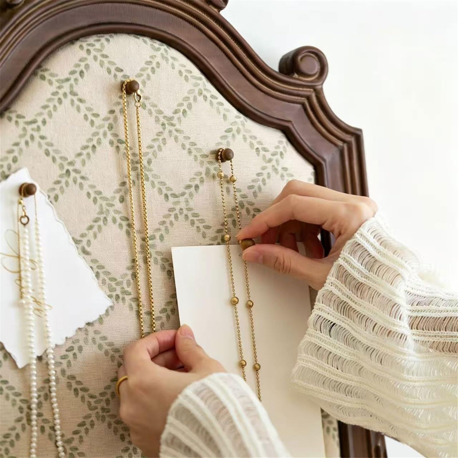 Schmuckhalter Wall Mounted Jewelry Stand with Linen