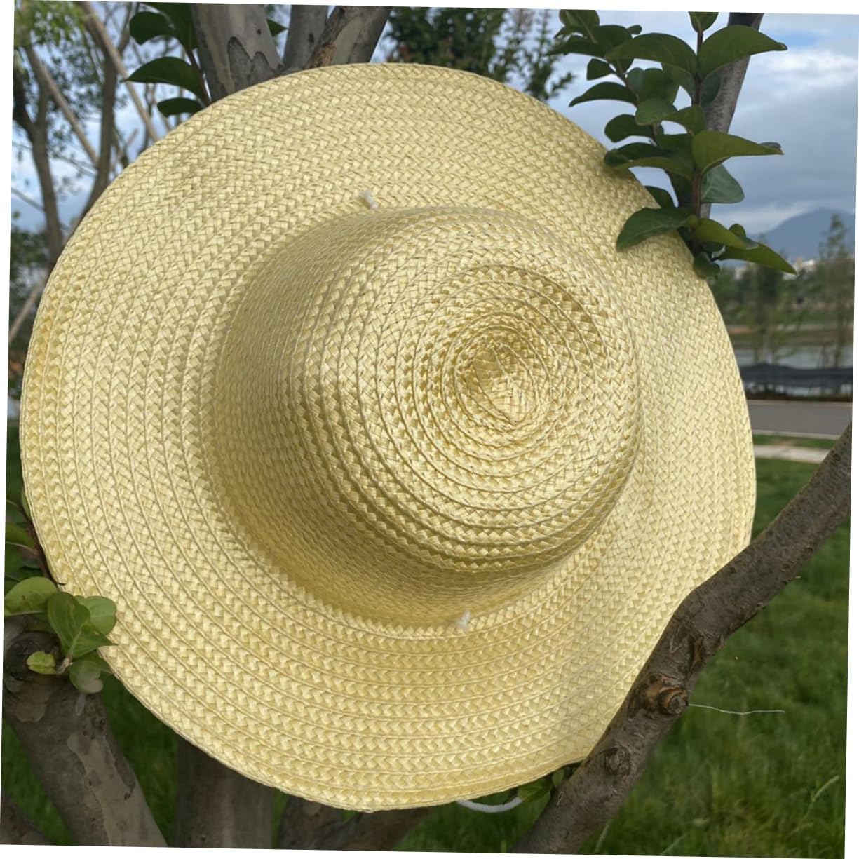 4Pcs Summer Straw Hat Wide Brim Sun Protection Hats for Outdoor Activities Comfortable and Breathable for Travel and Fishing Traditional Weaving Design