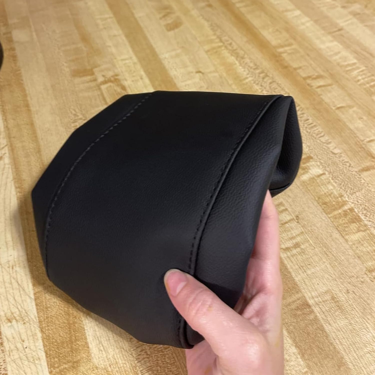 AOMSAZTO Armrest Console Cover for 1997–2001 Ford Explorer