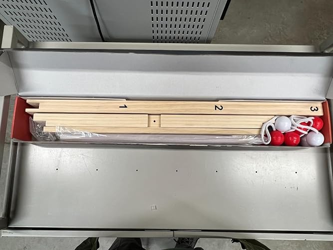 Very nice wooden ladder toss game, no plastic