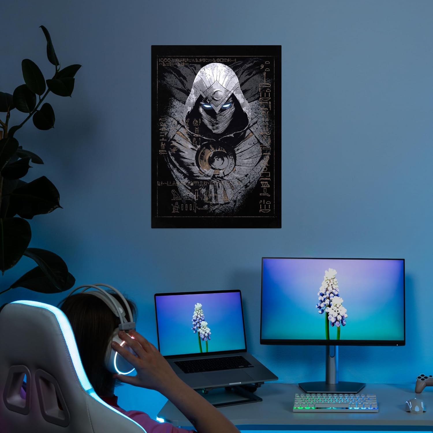 Displate Official Marvel Metal Poster Magnetic Mounting Included Licensed Artwork Modern Wall Decor Moon Knight Moon Knight eyes Poster 12.6x17.7 in