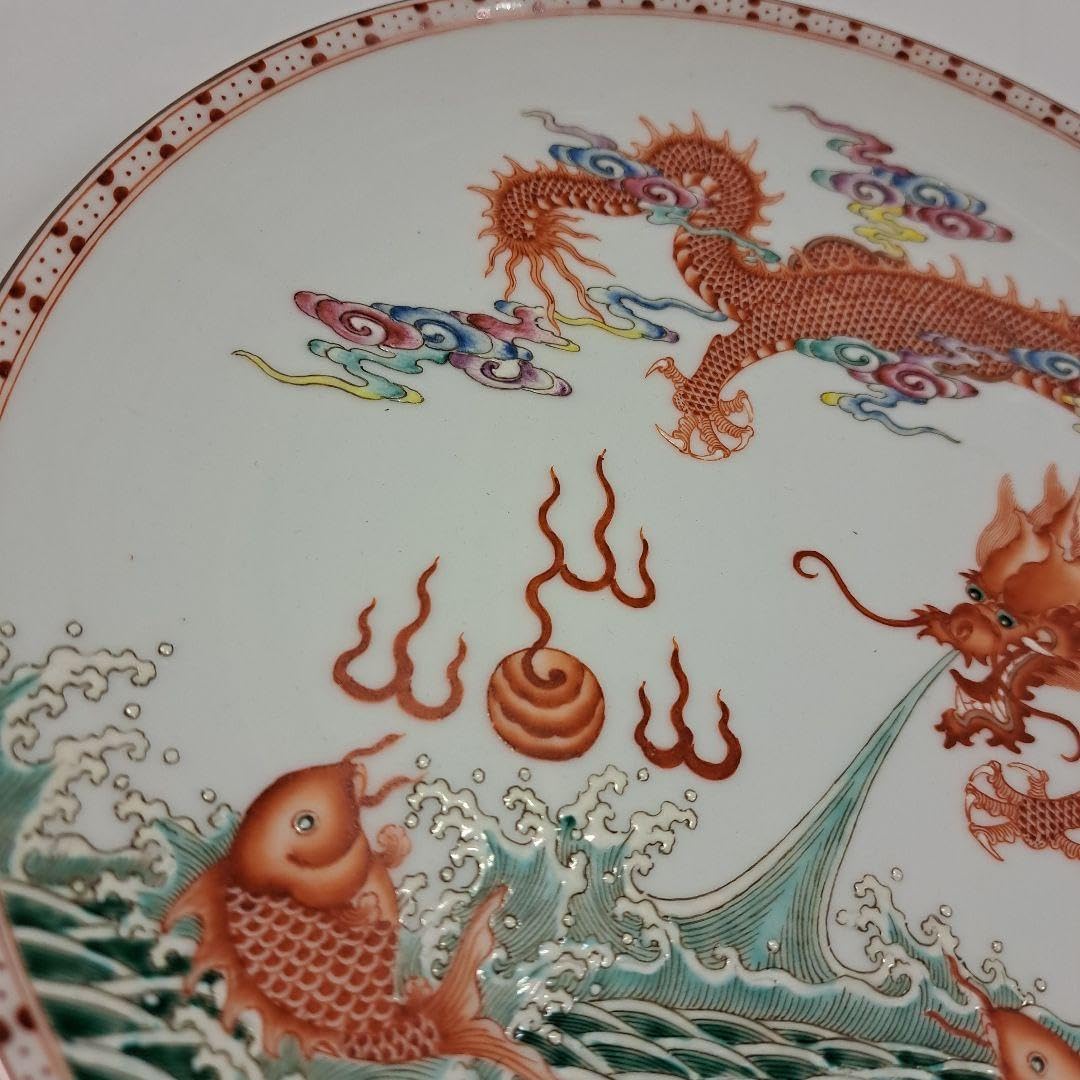 色絵登り鯉に5爪の雲竜 色絵登り鯉に5爪の雲竜