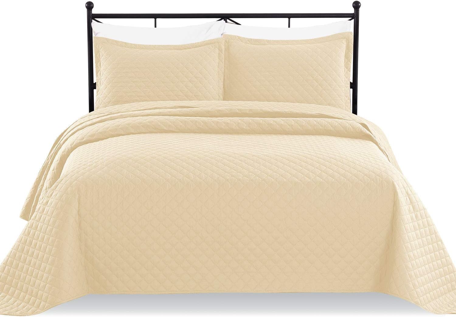 Luxe Bedding 3-Piece Oversized Quilted Bedspread Coverlet Set (Full/Queen, Rhombus / Beige)