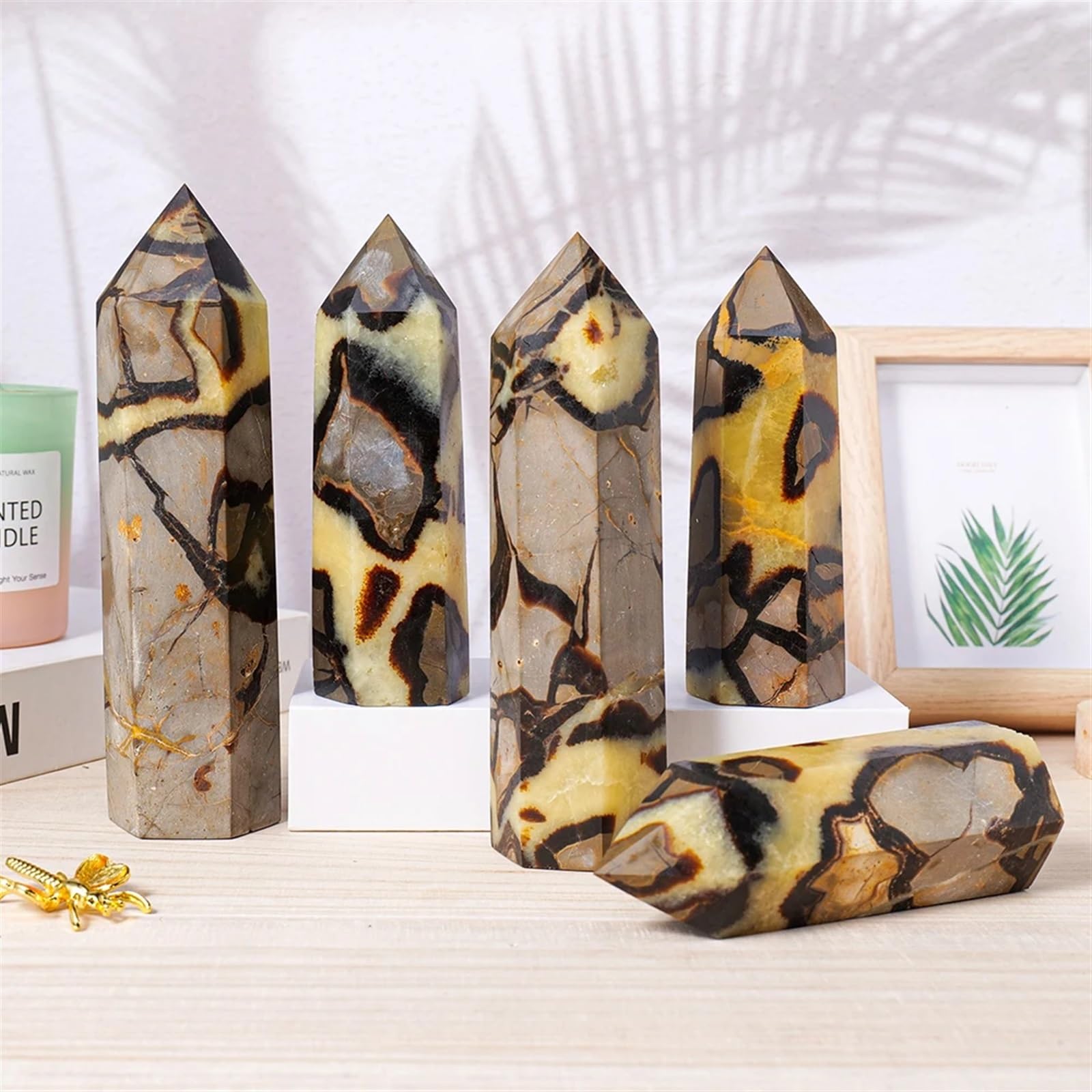Kristallornamente 1 Packung Naturstein Schildkrötenpanzer Stein Kristallspitzen Turm Mineralproben Heilende natürliche Quarzkristalle Wunderschöner Kristall(400-500)