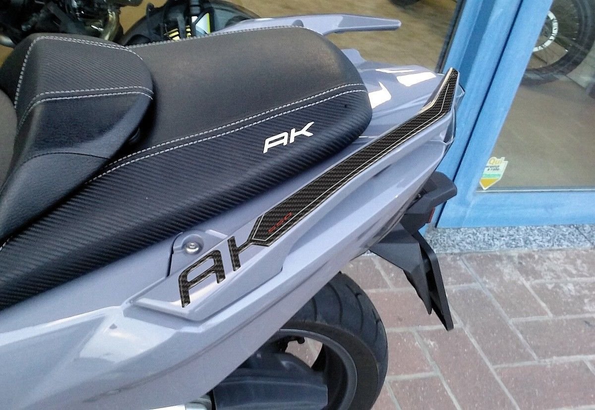 labelbike - 2 Gel Resin Stickers Handle Protection for Scooter Kymco AK 550