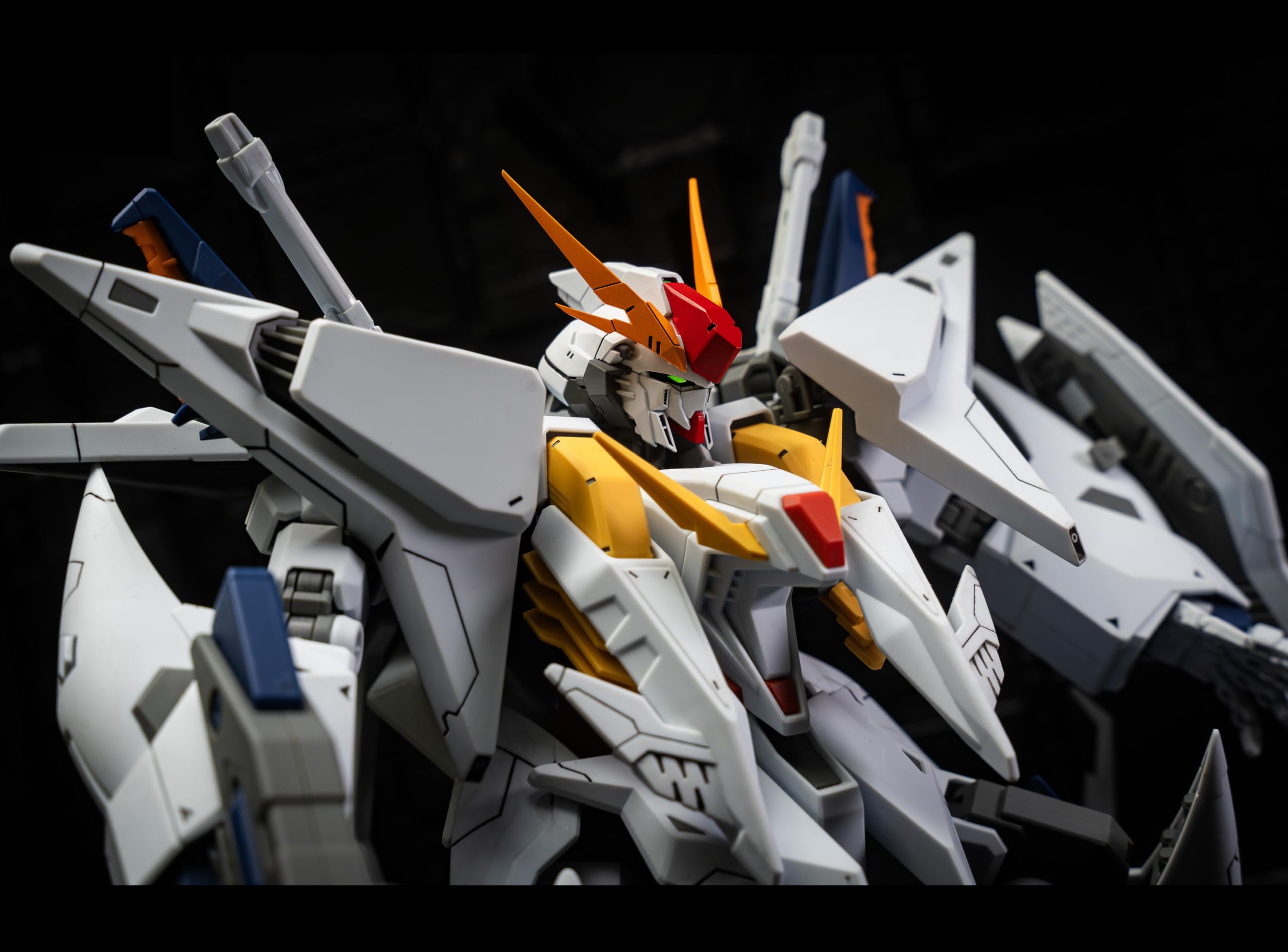 HGUC 1/144 RX-105 Ξガンダム　改造パーツ Amazon | HG 1/144 Ξガンダム クスィーガンダム ヘッド LED 改造