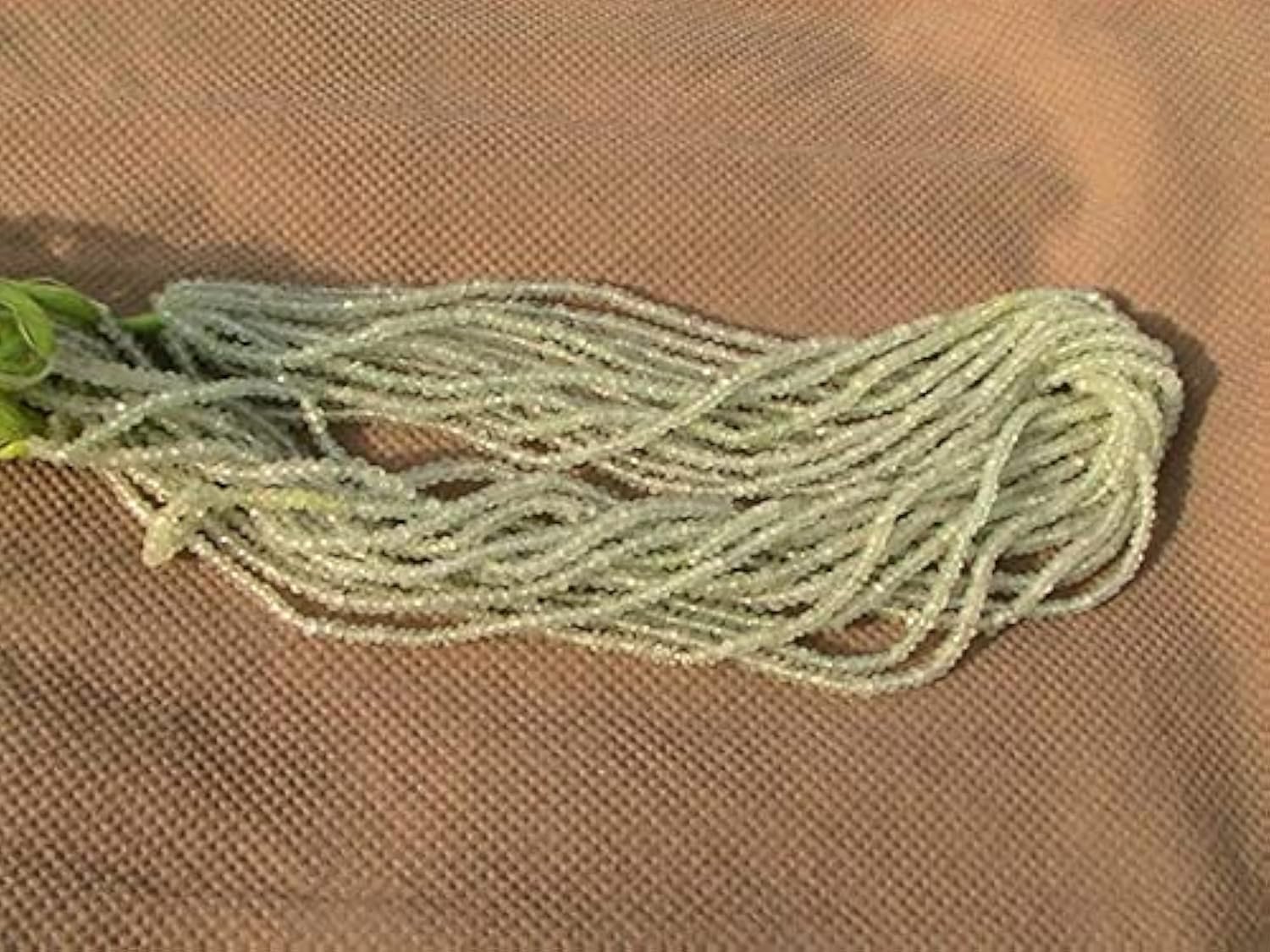 Prehnite micro facettée en rondelle de 4-5mm pour création de bijoux fil de 33cm