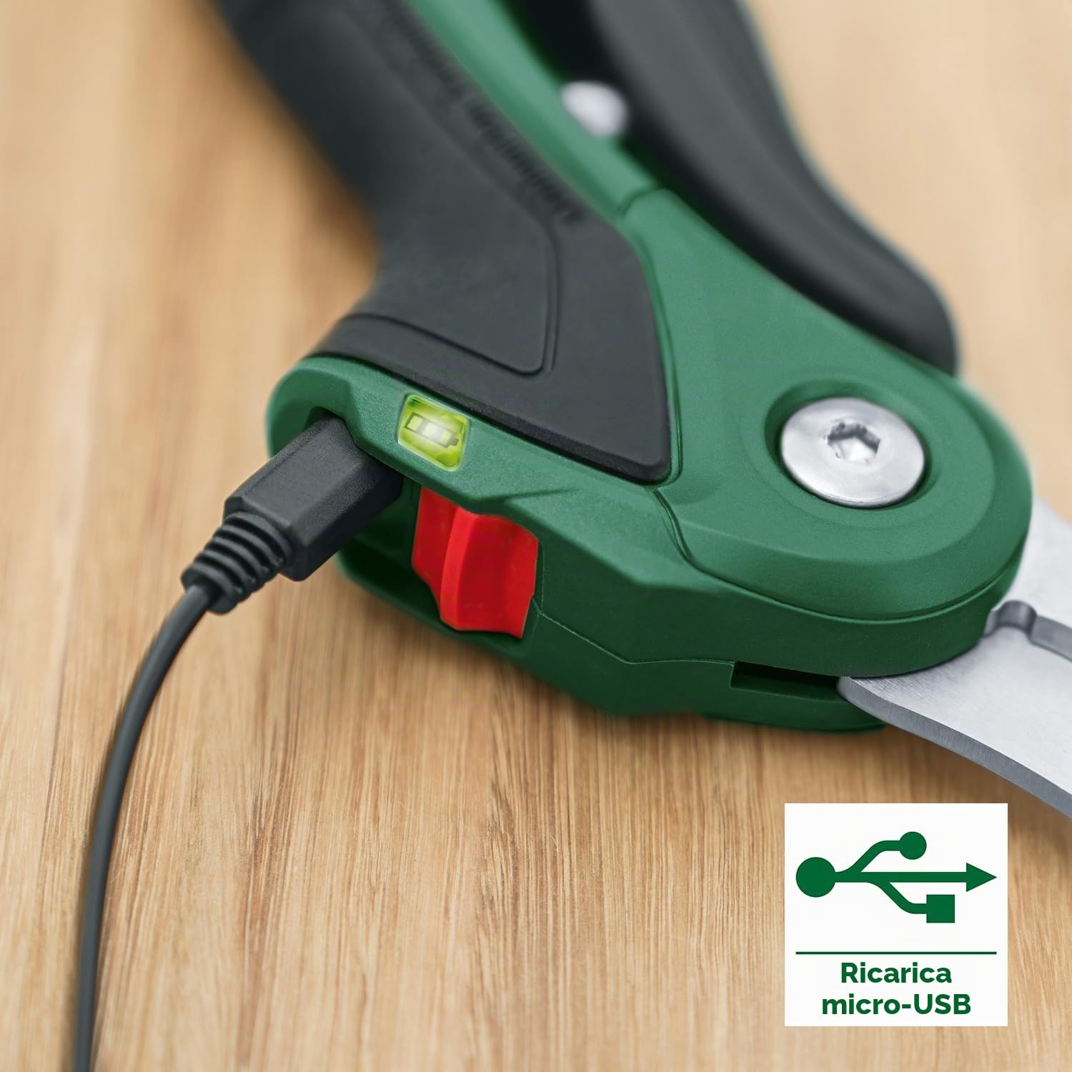 Bosch Forbici Potatura a Batteria EasyPrune (batteria integrata da 3,6 V; 450 tagli per ogni ricarica della batteria; ricaricabile con cavo micro-USB; in confezione di cartone)