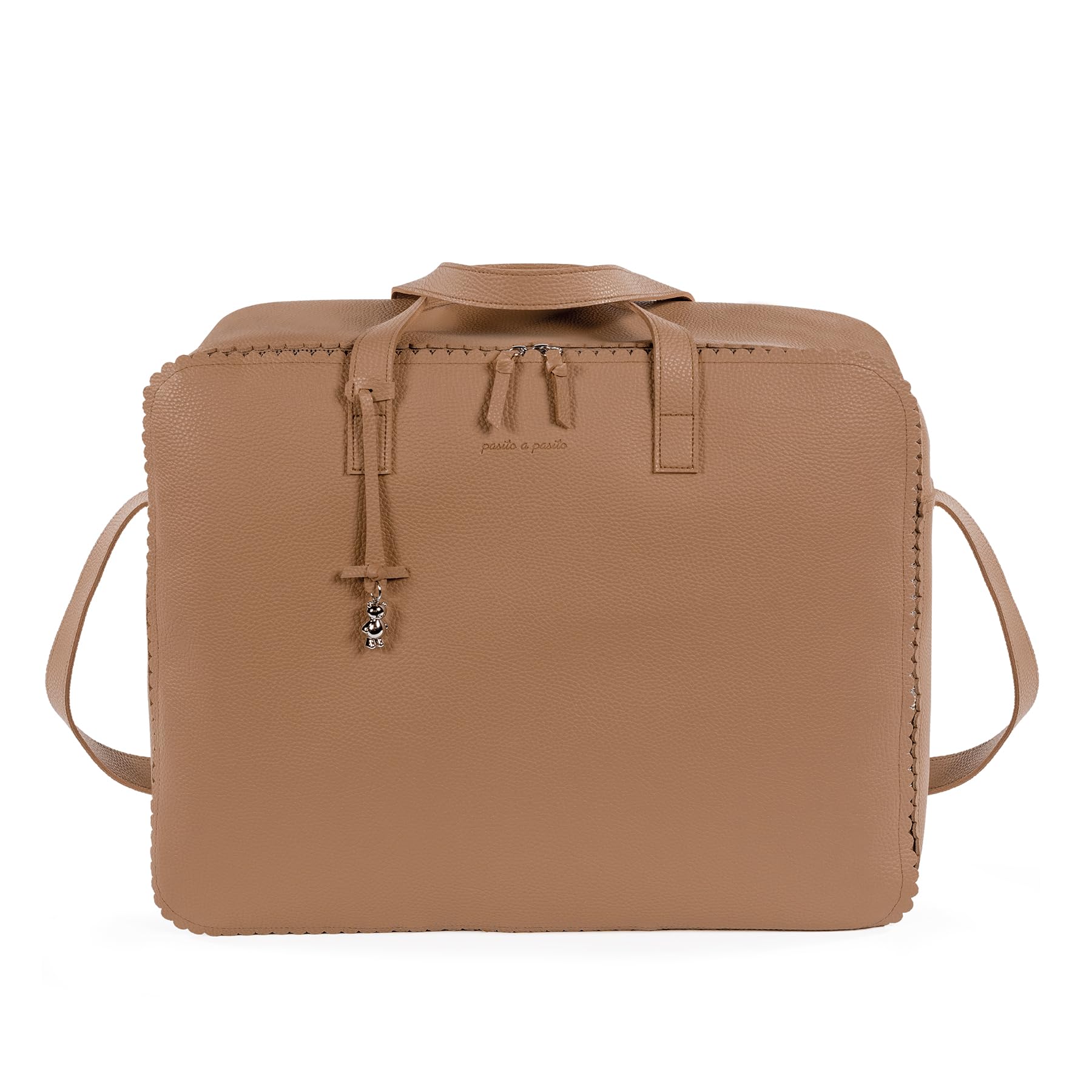 pasito a pasito Icon Baby Suitcase – Eco-Leather Maternity Bag with Spacious Interior, Elastic Straps, Wide Full-Zip Opening, Double Handles & Adjustable Shoulder Strap, Caramel-picture-14