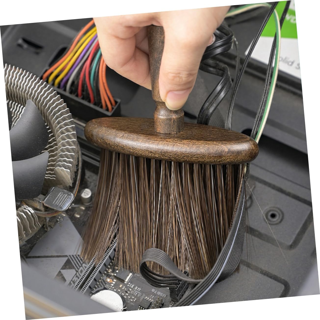 Portable Desktop Cleaning Brush with Soft Bristles for Keyboard Window Track and Narrow Crevice Cleaning Compact Dust Removal Tool for Household and Car Interior