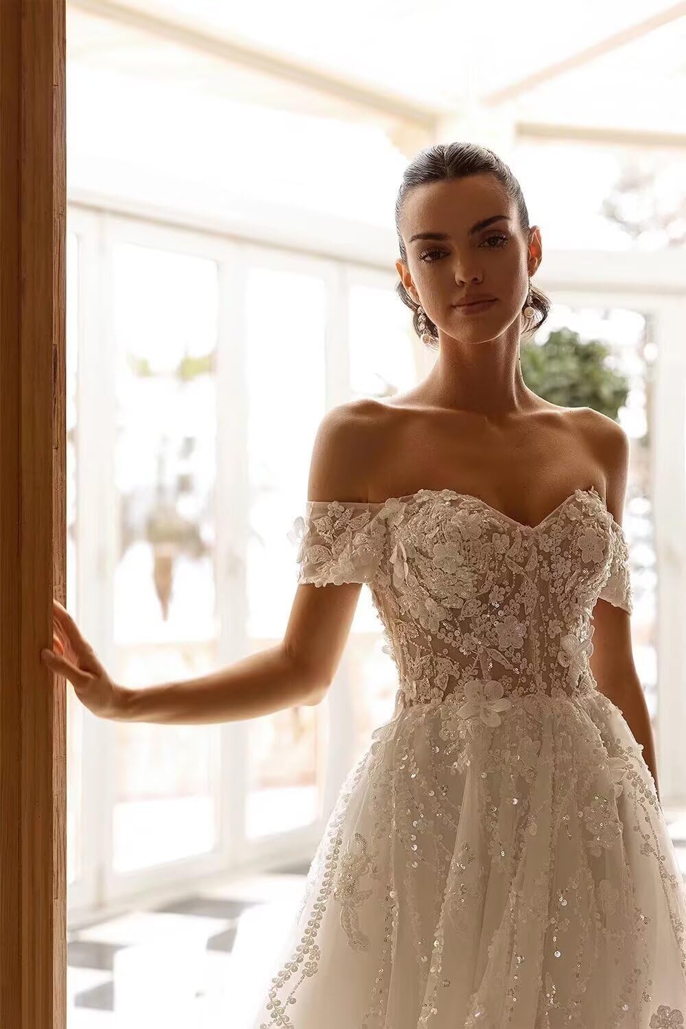 Tulle A Line Wedding Dresses Off Shoulder Wedding Gowns Sparkly Lace Applique Boho Bridal Gowns for Bride