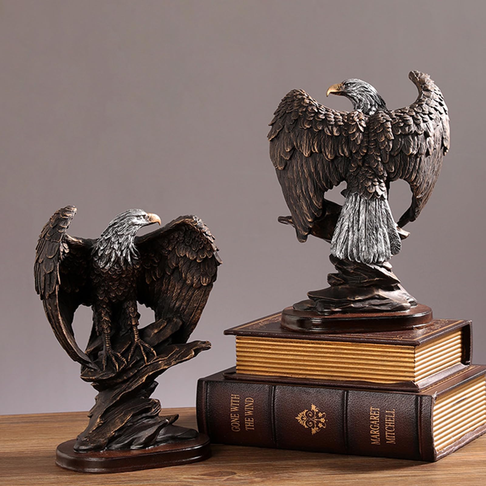 Statua dell'Aquila in Resina, Stile retrò, Bronzo, Pitturato, Autoportante