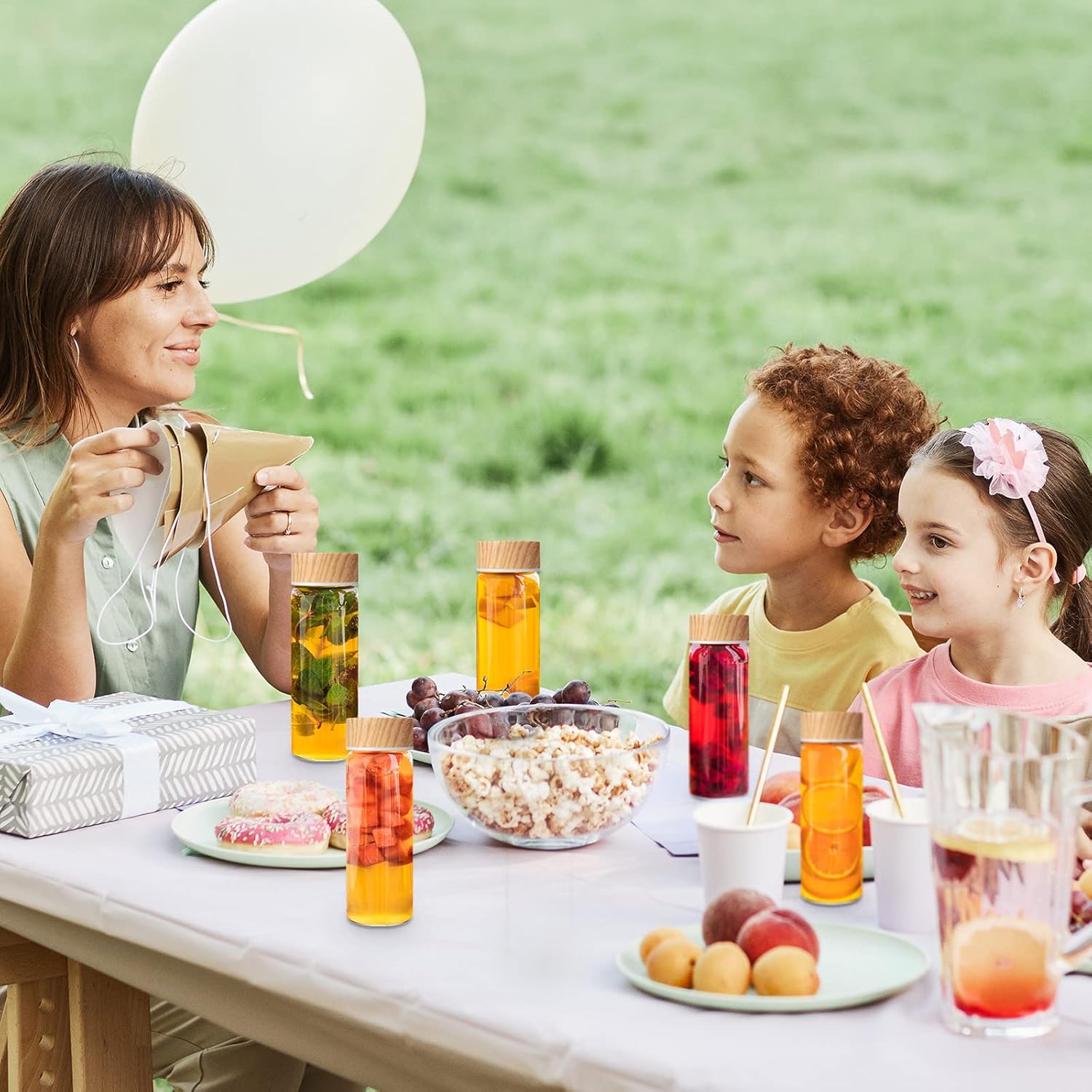 Zubebe 6 Pack 16 oz Glass Bottle with Lids Reusable Wide Mouth Juice Milk Drinking Glass Bottles Airtight Juicing Cups Leak Proof Water Jar for Juicing Tea Milk Beverage Storage - Image 7