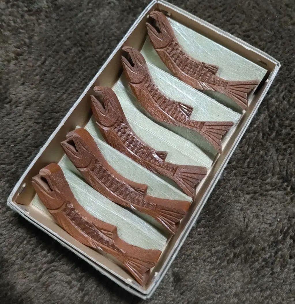木製 木彫り 魚 鮭 サケ 箸置き レトロ ５個 セット