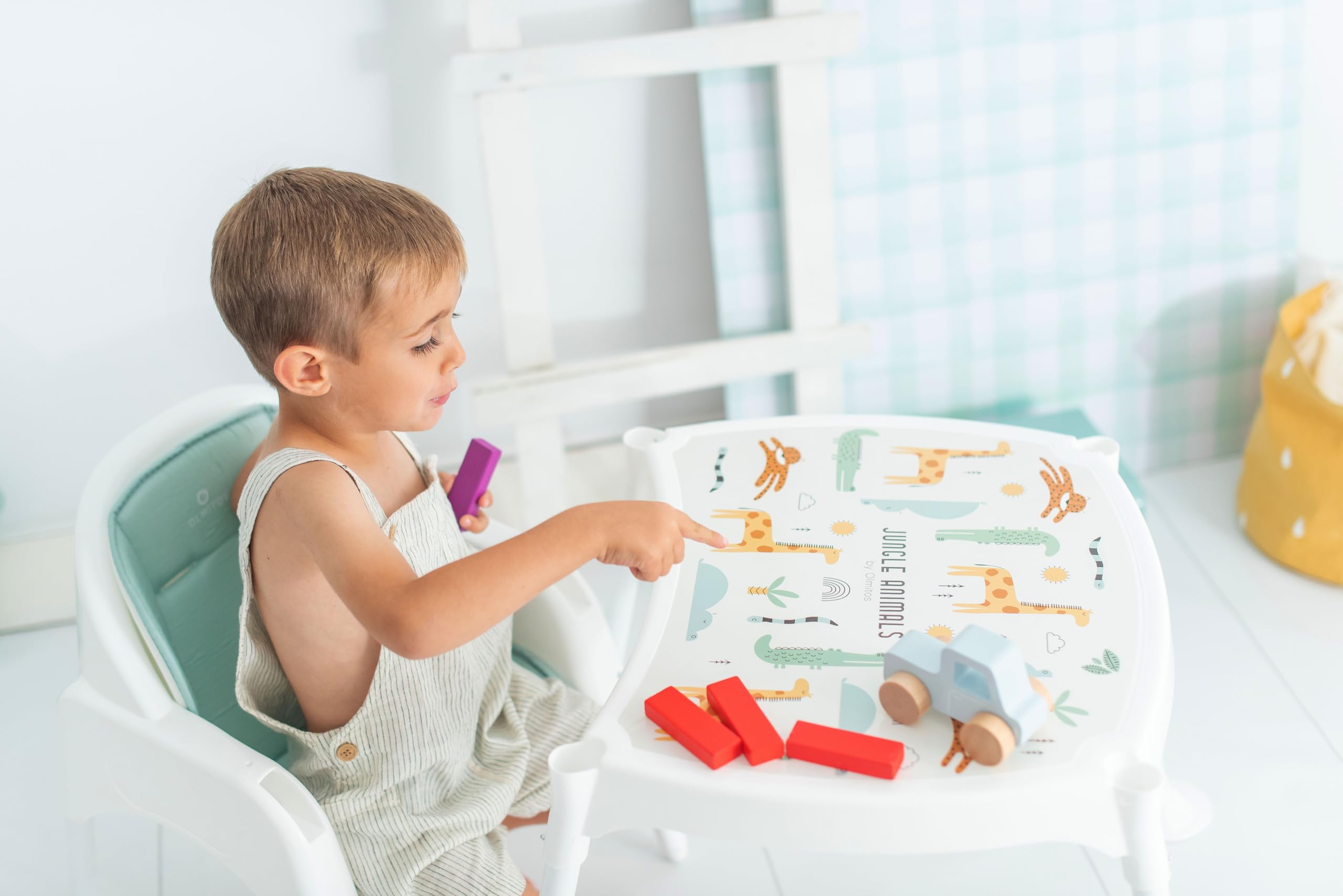 Olmitos - Trona Evolutiva 3 en 1 para Bebé: Trona, Silla Infantil y Mesa con Silla - Arnés de Seguridad, Bandeja Extraíble, Ligera y Ajustable