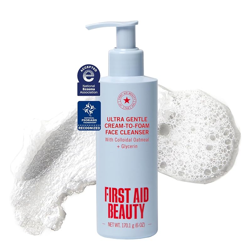 First Aid Beauty Limpador facial em creme que transforma em espuma