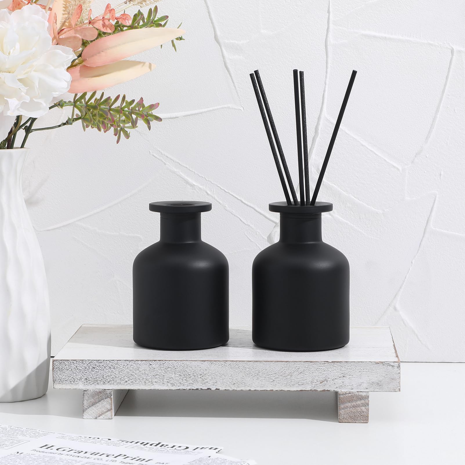 Nachfüllbarer Diffusorbehälter, 150 ml, Glas, Schilfrohr-Diffusor-Flaschen, leere Aromatherapie-Behälter für ätherische Öle und Heimdekoration, Schwarz, 4 Stück