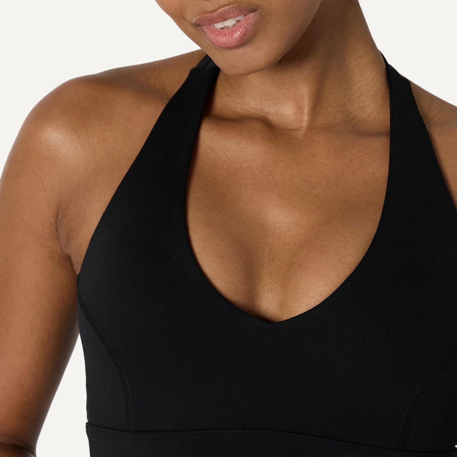 Amazon Essentials Women's Active FormFlex Buttery Soft Light Support Halter V-Neck Sports Bra - Image 4