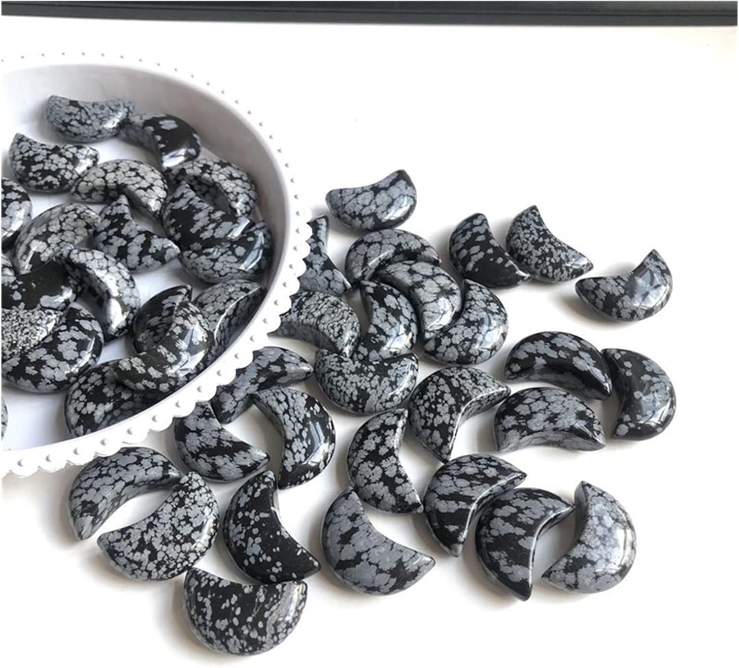 FIDEMM Natural Crystal Rough 1pcsNatural Black Snowflake Obsidian Quartz Crystal Moon Shaped Gemstone for Healing Crystals Minerals